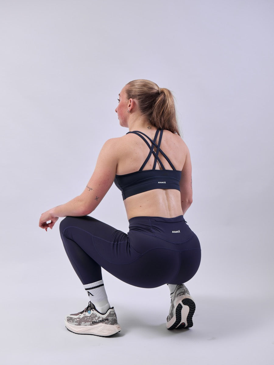 Athlete in Avancé Motion Collection leggings and bra